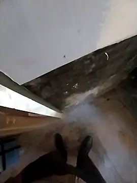 Snapshot of lilldickyyy chatting on 12/18/25, 08:31 lilldickyyy online show from 12/18/25, 08:31