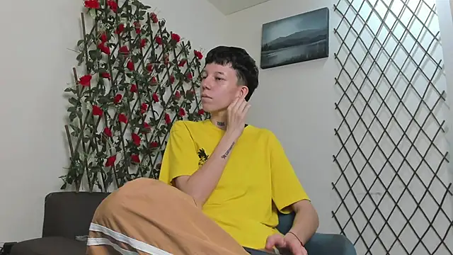 LiamBrown09 online show from 07/27/26, 08:16