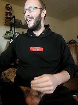 Snapshot of _SpicyStuff_@xh chatting on 09/17/25, 05:42 SpicyStuff xh online show from 09/17/25, 05:42