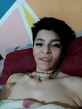 Snapshot of Lulypsicologasexual chatting on 10/18/25, 12:35 Lulypsicologasexual online show from 10/18/25, 12:35