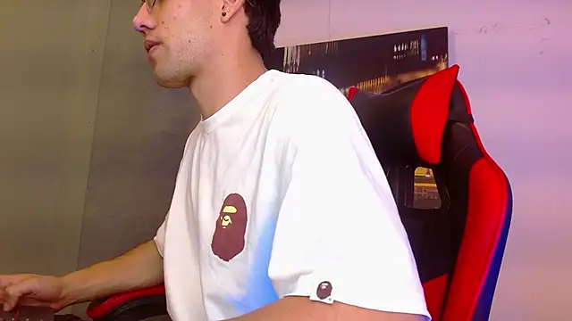 alexgiraldo   online show from 05/10/26, 02:39