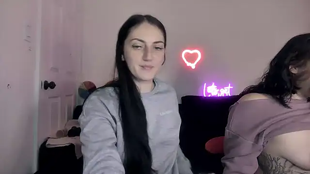 Snapshot of torithequeen chatting on 01/16/26, 03:27 torithequeen online show from 01/16/26, 03:27
