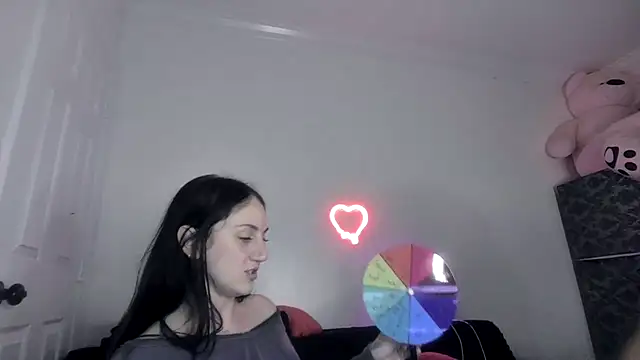Snapshot of torithequeen chatting on 01/19/26, 03:32 torithequeen online show from 01/19/26, 03:32
