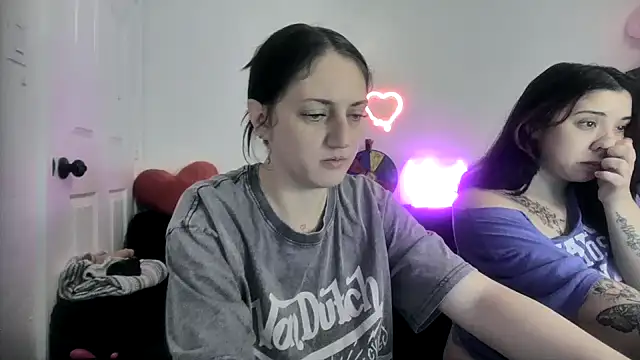 Snapshot of torithequeen chatting on 02/12/26, 03:07 torithequeen online show from 02/12/26, 03:07