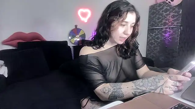 Snapshot of torithequeen chatting on 02/26/26, 03:00 torithequeen online show from 02/26/26, 03:00