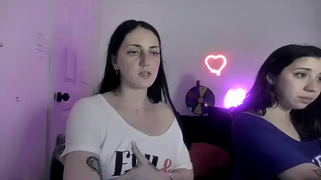 Snapshot of torithequeen chatting on 03/02/26, 03:09 torithequeen online show from 03/02/26, 03:09