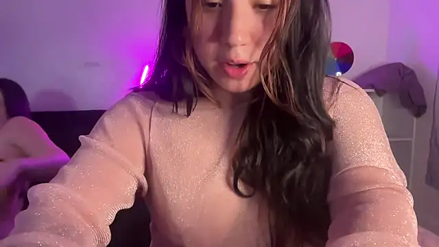 Snapshot of nina_lovez chatting on 10/10/25, 01:26 nina lovez online show from 10/10/25, 01:26