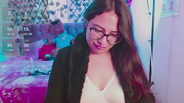 Estrella  sex online show from 10/03/25, 12:24