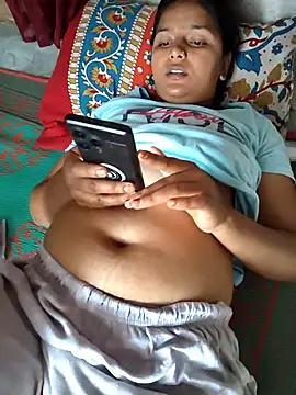 heena3355 online show from 10/28/25, 08:29