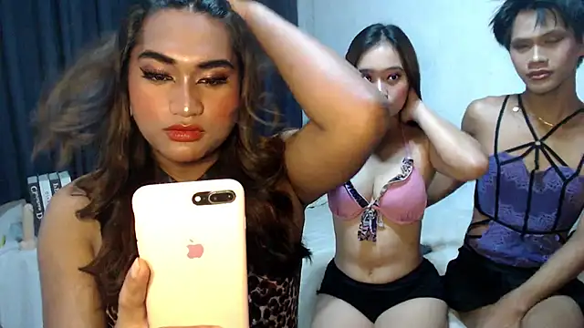 Snapshot of LastyLuna chatting on 11/05/25, 05:07 LastyLuna online show from 11/05/25, 05:07