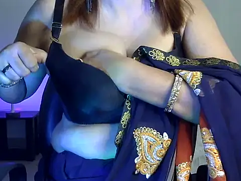 Snapshot of rekha_1508 chatting on 03/30/26, 03:29 rekha 1508 online show from 03/30/26, 03:29