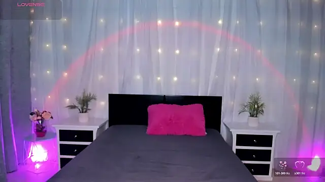 Evolet Bee online show from 07/14/26, 11:38