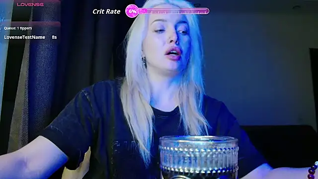 Snapshot of SpaceMarsi chatting on 10/11/25, 07:56 SpaceMarsi online show from 10/11/25, 07:56