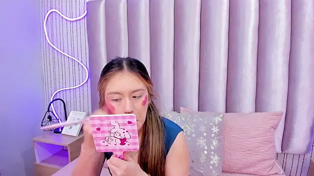 Snapshot of SamanthaPeachss chatting on 11/20/25, 12:05 SamanthaPeachss online show from 11/20/25, 12:05