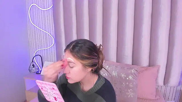 Snapshot of SamanthaPeachss chatting on 11/22/25, 12:15 SamanthaPeachss online show from 11/22/25, 12:15