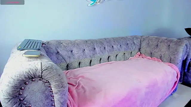 AriaGreenn online show from 09/18/25, 01:02