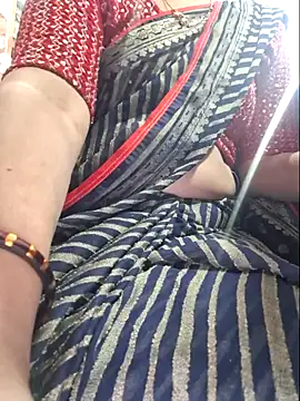 Snapshot of indianhotwife639 chatting on 12/23/25, 07:39 indianhotwife639 online show from 12/23/25, 07:39