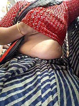 Snapshot of indianhotwife639 chatting on 02/01/26, 05:17 indianhotwife639 online show from 02/01/26, 05:17