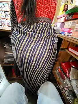 Snapshot of indianhotwife639 chatting on 02/27/26, 05:07 indianhotwife639 online show from 02/27/26, 05:07
