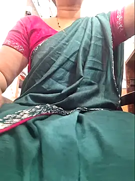 Snapshot of indianhotwife639 chatting on 05/07/26, 05:57 indianhotwife639 online show from 05/07/26, 05:57