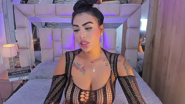 MaddyGray  online show from 09/20/25, 06:20