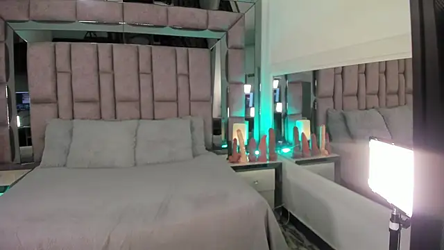 MaddyGray  online show from 05/23/26, 06:12