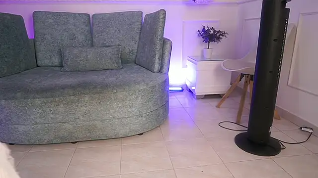 LoonaNyx online show from 10/14/25, 11:33