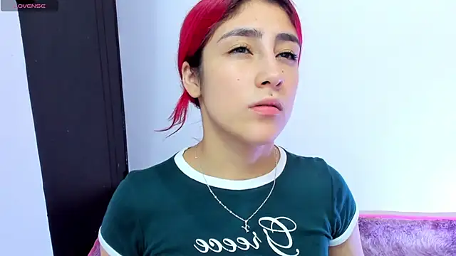 adahraa younng online show from 10/21/25, 03:57