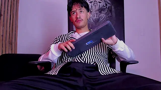 DimitriDeluxe online show from 09/10/25, 08:20