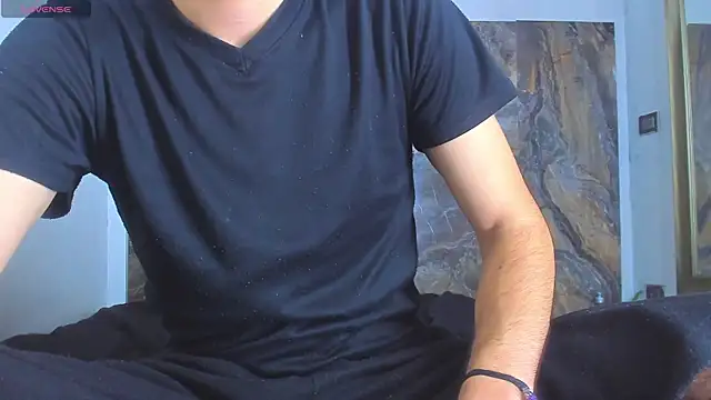 Snapshot of DimitriDeluxe chatting on 11/22/25, 12:37 DimitriDeluxe online show from 11/22/25, 12:37