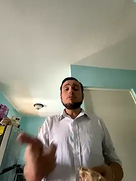 Snapshot of Alexitho25 chatting on 10/17/25, 10:12 Alexitho25 online show from 10/17/25, 10:12