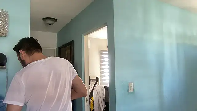 Snapshot of Alexitho25 chatting on 10/26/25, 07:09 Alexitho25 online show from 10/26/25, 07:09