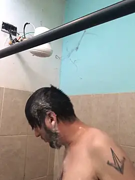 Snapshot of Alexitho25 chatting on 11/03/25, 09:38 Alexitho25 online show from 11/03/25, 09:38