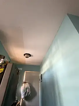 Snapshot of Alexitho25 chatting on 12/04/25, 10:07 Alexitho25 online show from 12/04/25, 10:07