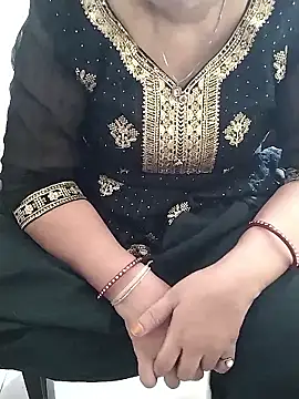 Snapshot of Diya-Sharmaa chatting on 09/27/25, 05:45 Diya-Sharmaa online show from 09/27/25, 05:45