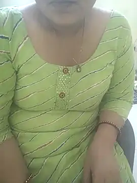 Snapshot of Diya-Sharmaa chatting on 10/25/25, 06:43 Diya-Sharmaa online show from 10/25/25, 06:43