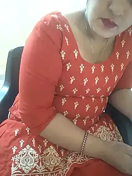 Snapshot of Diya-Sharmaa chatting on 10/31/25, 06:03 Diya-Sharmaa online show from 10/31/25, 06:03