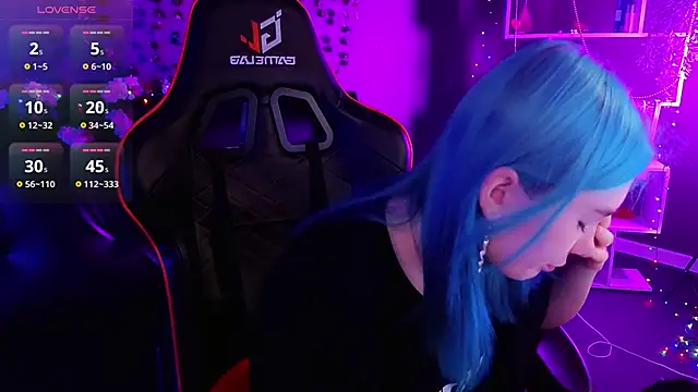 Snapshot of Kiara_Dream chatting on 09/23/25, 08:45 Kiara Dream online show from 09/23/25, 08:45