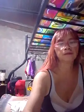 Snapshot of SexyHottMom chatting on 03/10/26, 12:54 SexyHottMom online show from 03/10/26, 12:54