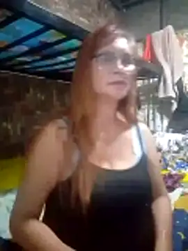 Snapshot of SexyHottMom chatting on 04/16/26, 09:39 SexyHottMom online show from 04/16/26, 09:39