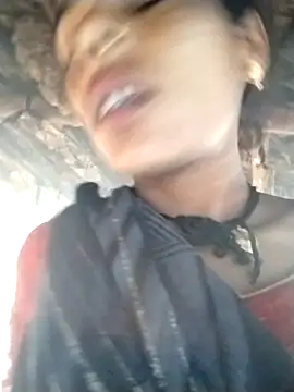 Snapshot of Sonam_mehta chatting on 10/04/25, 01:14 Sonam mehta online show from 10/04/25, 01:14