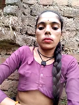 Snapshot of Sonam_mehta chatting on 10/05/25, 04:44 Sonam mehta online show from 10/05/25, 04:44