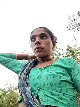 Snapshot of Sonam_mehta chatting on 11/03/25, 11:33 Sonam mehta online show from 11/03/25, 11:33