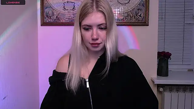 AliceHotty  online show from 11/04/25, 07:51
