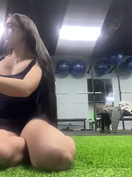 MiaRousexxx  online show from 12/20/25, 12:40