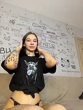 Snapshot of AsyaMiller chatting on 11/30/25, 07:18 AsyaMiller online show from 11/30/25, 07:18