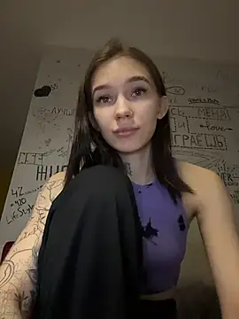 Snapshot of AsyaMiller chatting on 12/04/25, 02:15 AsyaMiller online show from 12/04/25, 02:15