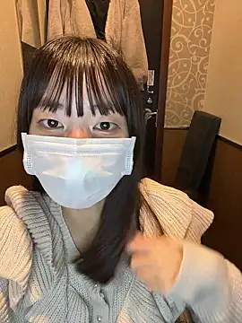 Snapshot of aonyan_7 chatting on 10/31/25, 09:10 aonyan 7 online show from 10/31/25, 09:10