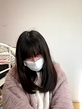 Snapshot of aonyan_7 chatting on 11/21/25, 12:10 aonyan 7 online show from 11/21/25, 12:10