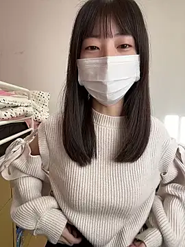 Snapshot of aonyan_7 chatting on 12/18/25, 12:17 aonyan 7 online show from 12/18/25, 12:17